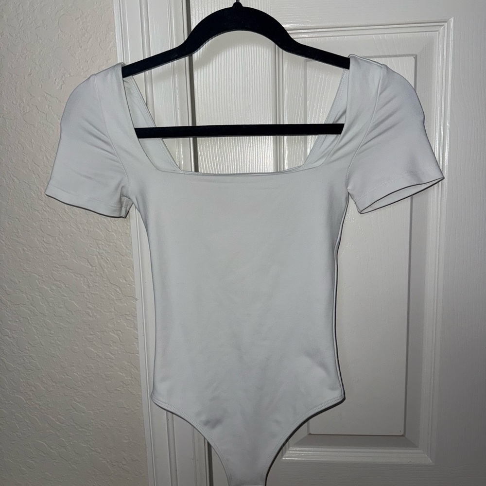 Aritzia Contour Squareneck Bodysuit White